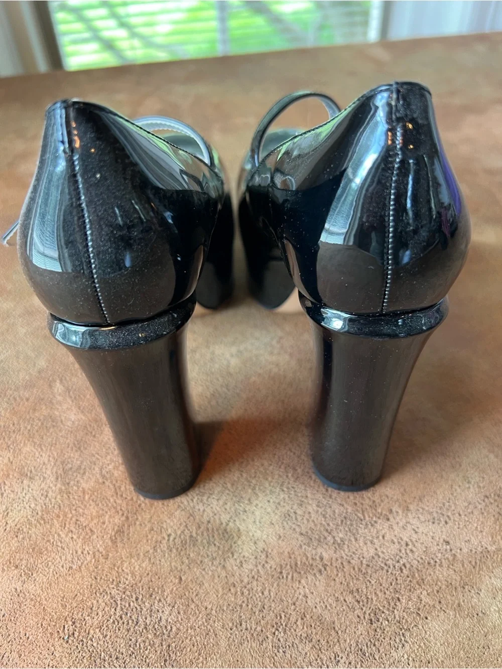 Mix No. 6 Black Patent T-Strap Mary Jane Pumps. Size 6.5